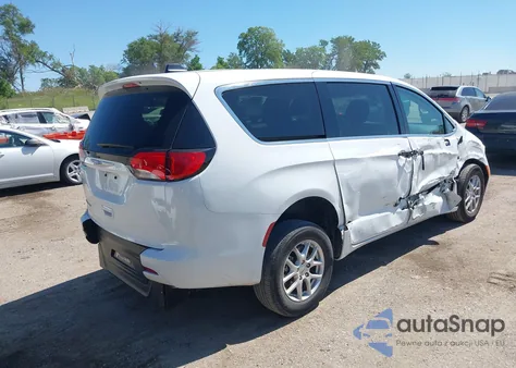 2022 Chrysler Voyager Lx из США, поврежденный, VIN 2C4RC1CG5NR105465